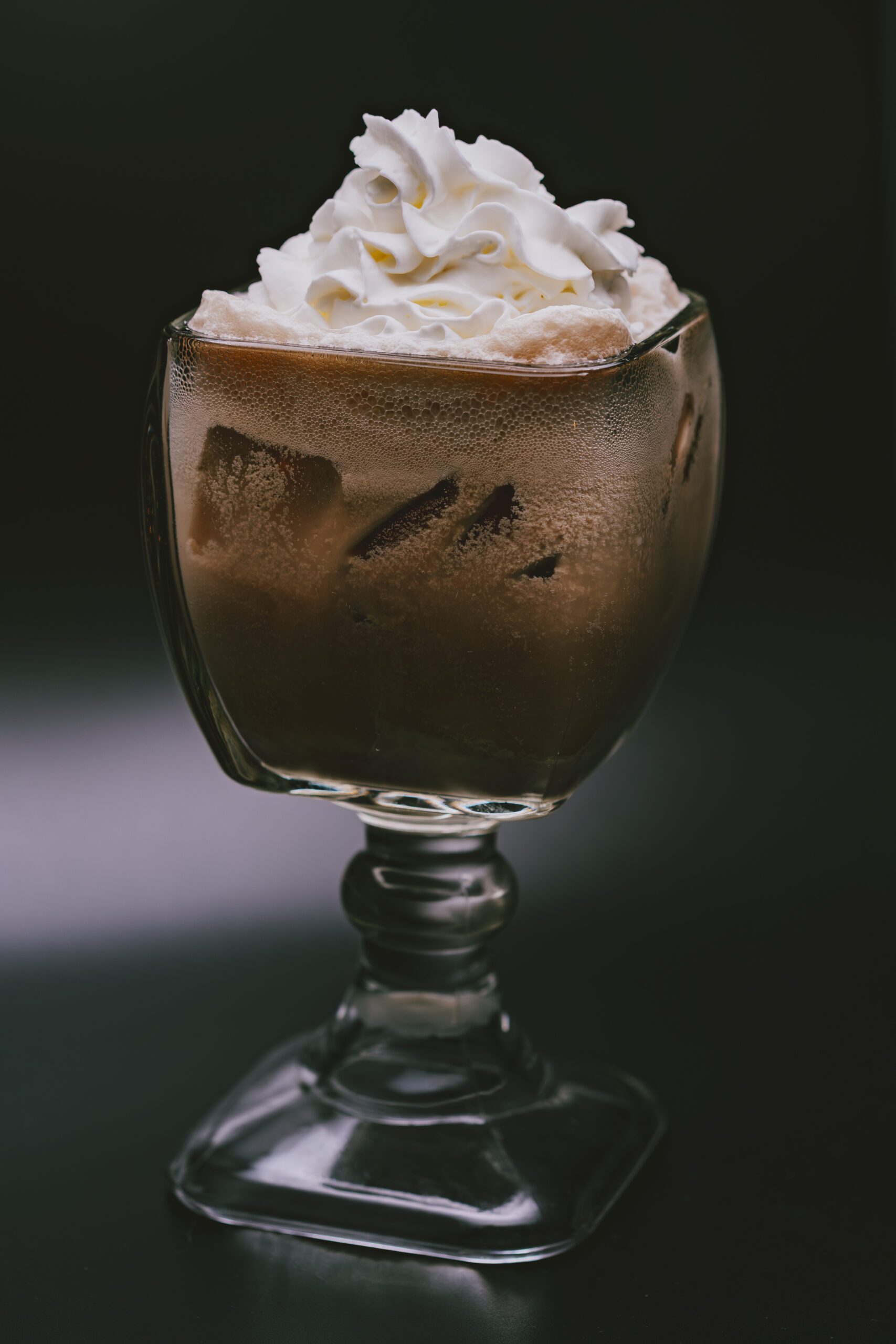 oot Beer Float dessert with an optional boozy kick.